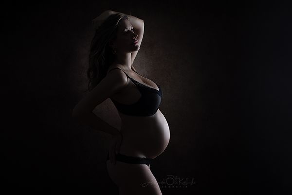 Babybauchfotografin Düsseldorf: Bald ist es soweit!